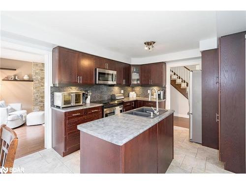 142 Livingstone Street W, Barrie, ON - Indoor Photo Showing Kitchen With Double Sink