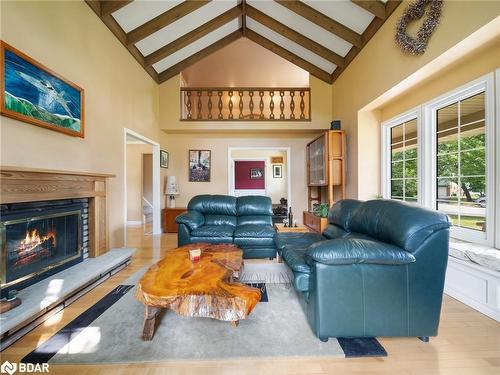 684 Glen Crescent, Orillia, ON - Indoor Photo Showing Living Room With Fireplace