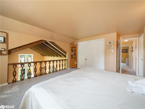 684 Glen Crescent, Orillia, ON - Indoor Photo Showing Bedroom