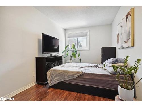 37-506 Normandy Street, Oshawa, ON - Indoor Photo Showing Bedroom