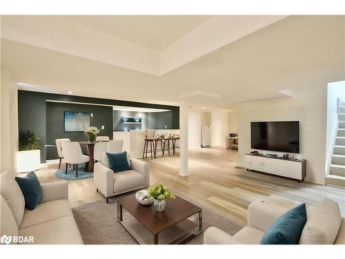 58 Brushwood Crescent, Barrie, ON - Indoor Photo Showing Living Room