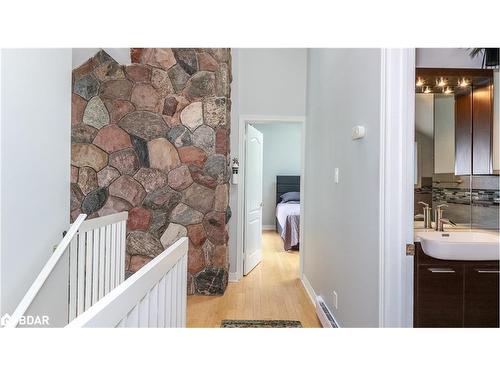 39 Maplecrest Crt Court, Oro-Medonte, ON - Indoor Photo Showing Bathroom