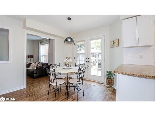 68 Stoneybrook Crescent, Barrie, ON - Indoor Photo Showing Dining Room