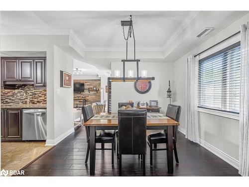 412-43 Ferndale Drive S, Barrie, ON - Indoor Photo Showing Dining Room