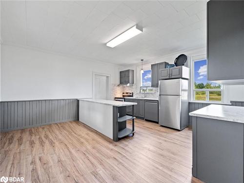 316910 Highway 6, Chatsworth, ON - Indoor Photo Showing Kitchen