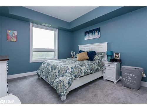 410-5 Chef Lane, Barrie, ON - Indoor Photo Showing Bedroom