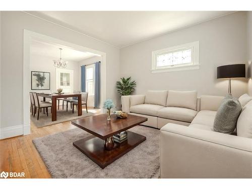 243 Dunlop Street E, Barrie, ON - Indoor Photo Showing Living Room