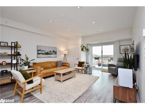 404-20 Koda Street, Barrie, ON - Indoor Photo Showing Living Room