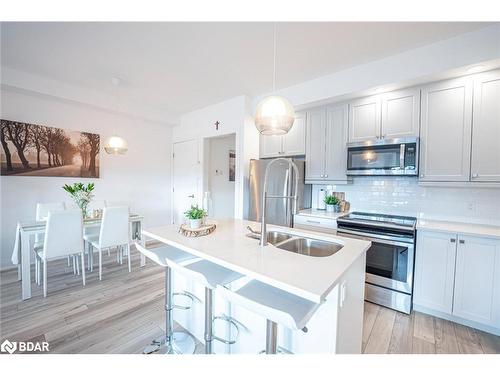 12 Samantha Lane, Midland, ON - Indoor Photo Showing Kitchen With Double Sink With Upgraded Kitchen