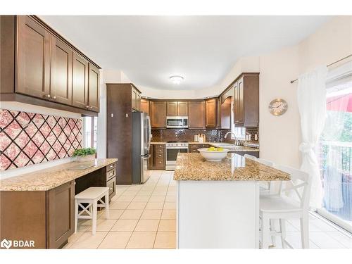 48 Windsor Crescent, Barrie, ON - Indoor Photo Showing Kitchen