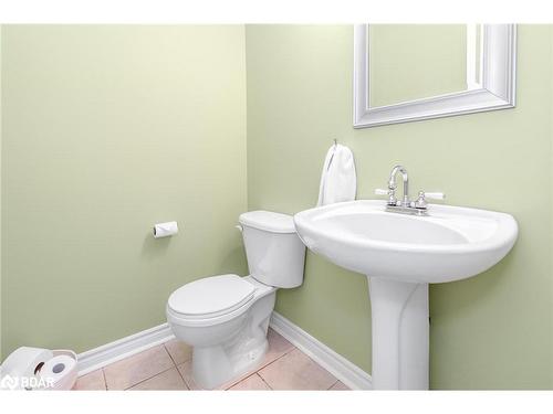 48 Windsor Crescent, Barrie, ON - Indoor Photo Showing Bathroom