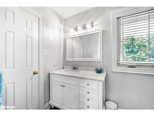 2038 Snow Valley Road, Springwater, ON - Indoor Photo Showing Bathroom