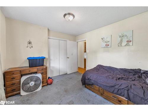 1213 Bayfield St N Street N, Barrie, ON - Indoor Photo Showing Bedroom