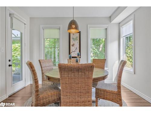 31 Marina Village Drive Drive, Port Severn, ON - Indoor Photo Showing Dining Room