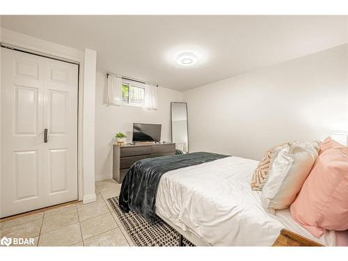 26A Lount Street, Barrie, ON - Indoor Photo Showing Bedroom