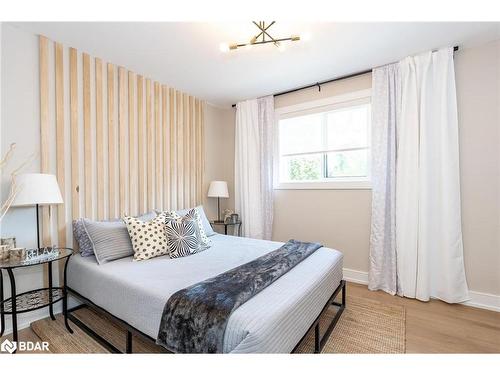 993 Whitney Crescent, Midland, ON - Indoor Photo Showing Bedroom