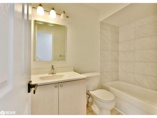 8 Wildwood Trail, Barrie, ON - Indoor Photo Showing Bathroom