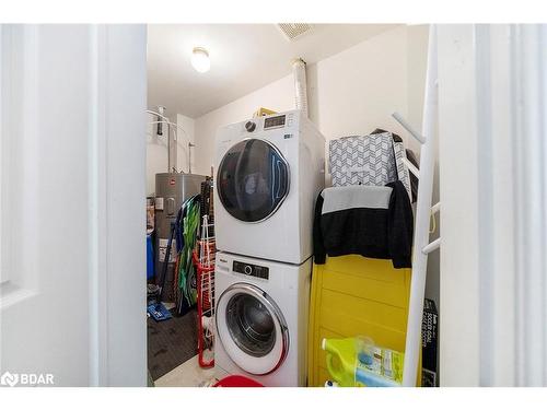 52-239 Ferndale Drive S, Barrie, ON - Indoor Photo Showing Laundry Room