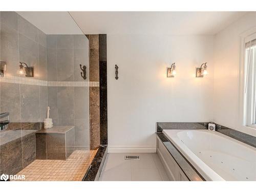 16 Bridle Path, Oro-Medonte, ON - Indoor Photo Showing Bathroom