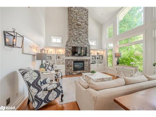 16 Bridle Path, Oro-Medonte, ON - Indoor Photo Showing Living Room With Fireplace