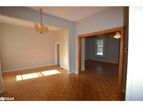 164 Macnab Street N, Hamilton, ON - Indoor Photo Showing Other Room