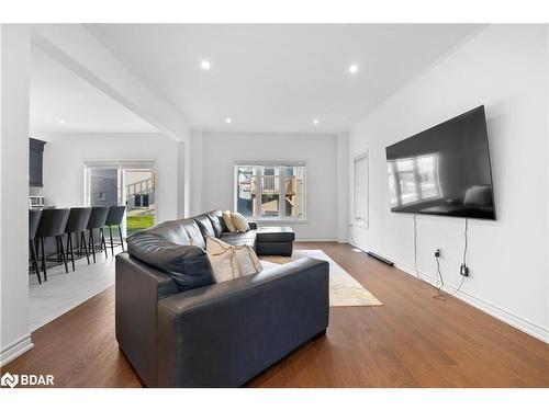 59 Wheatfield Road Road, Barrie, ON - Indoor Photo Showing Living Room