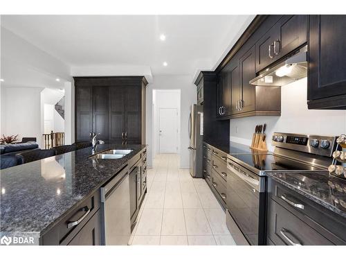 59 Wheatfield Road Road, Barrie, ON - Indoor Photo Showing Kitchen With Double Sink With Upgraded Kitchen