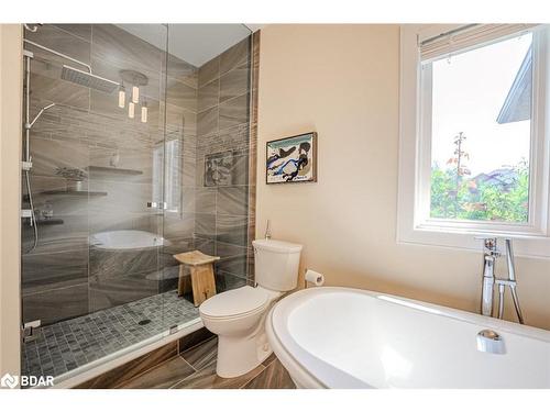 158 Mennill Drive, Minesing, ON - Indoor Photo Showing Bathroom