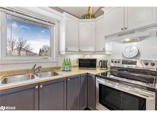 62 Springdale Drive, Lindsay, ON - Indoor Photo Showing Kitchen With Double Sink