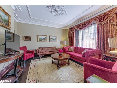 1680 Highway 26, Rr #2, Springwater, ON - Indoor Photo Showing Living Room