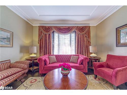 1680 Highway 26, Rr #2, Springwater, ON - Indoor Photo Showing Living Room