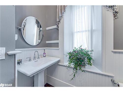 1680 Highway 26, Rr #2, Springwater, ON - Indoor Photo Showing Bathroom