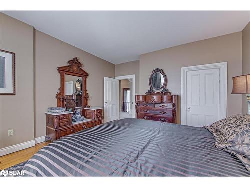 1680 Highway 26, Rr #2, Springwater, ON - Indoor Photo Showing Bedroom