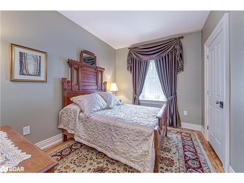 1680 Highway 26, Rr #2, Springwater, ON - Indoor Photo Showing Bedroom