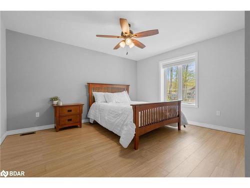 45 Wakunda Crescent, Tiny, ON - Indoor Photo Showing Bedroom