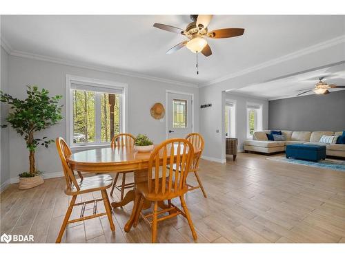 45 Wakunda Crescent, Tiny, ON - Indoor Photo Showing Dining Room