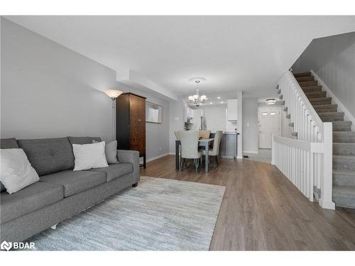 4-1 Olive Crescent, Orillia, ON - Indoor Photo Showing Living Room