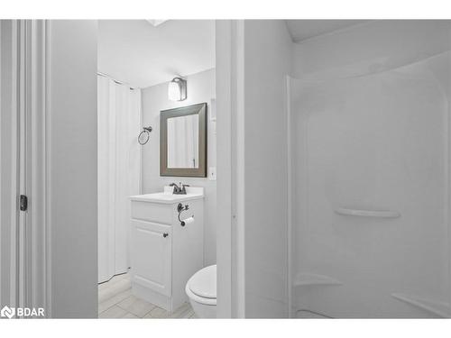 4-1 Olive Crescent, Orillia, ON - Indoor Photo Showing Bathroom