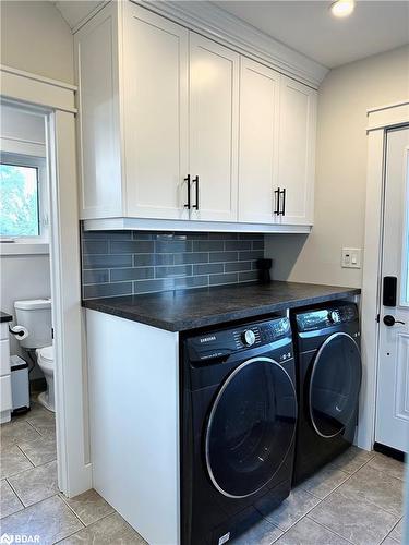 7455 County 91 Road, Stayner, ON - Indoor Photo Showing Laundry Room