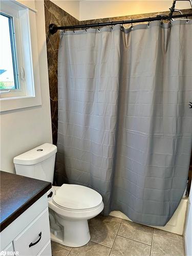 7455 County 91 Road, Stayner, ON - Indoor Photo Showing Bathroom