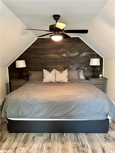 7455 County 91 Road, Stayner, ON - Indoor Photo Showing Bedroom