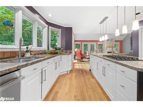 11 Aneva Court, Fenelon Falls, ON - Indoor Photo Showing Kitchen With Double Sink