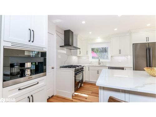 134 Switzer Street, New Lowell, ON - Indoor Photo Showing Kitchen With Upgraded Kitchen