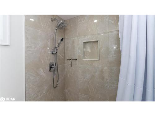 134 Switzer Street, New Lowell, ON - Indoor Photo Showing Bathroom