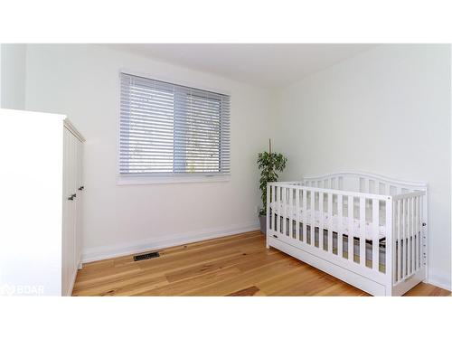 134 Switzer Street, New Lowell, ON - Indoor Photo Showing Bedroom