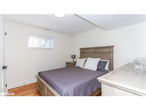 134 Switzer Street, New Lowell, ON - Indoor Photo Showing Bedroom