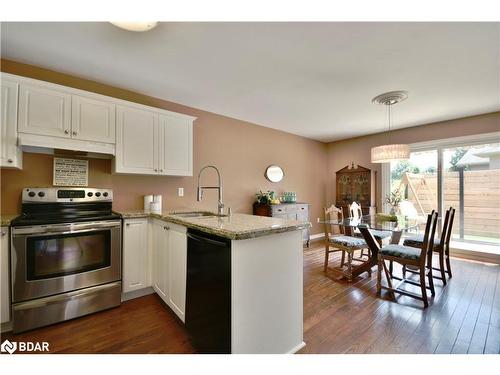 165 Cheltenham Road, Barrie, ON - Indoor Photo Showing Kitchen