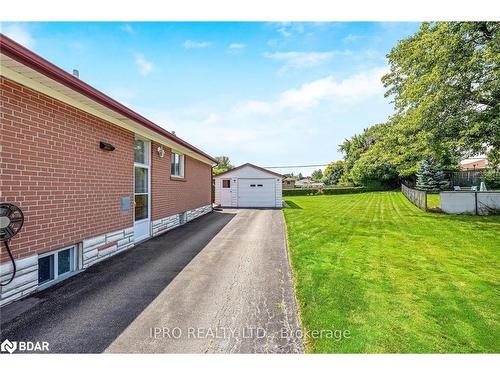 16 Langstone Crescent, Georgetown, ON - Outdoor