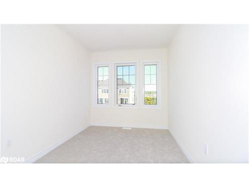 107 Surf Drive, Wasaga Beach, ON - Indoor Photo Showing Other Room