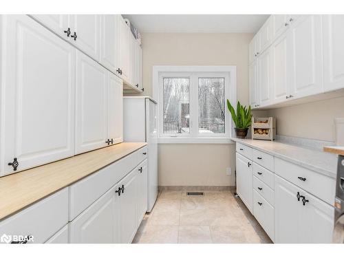 3-1058 Whites Road, Port Carling, ON - Indoor Photo Showing Kitchen